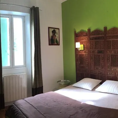 Trois Gites Au Pied De La Cite